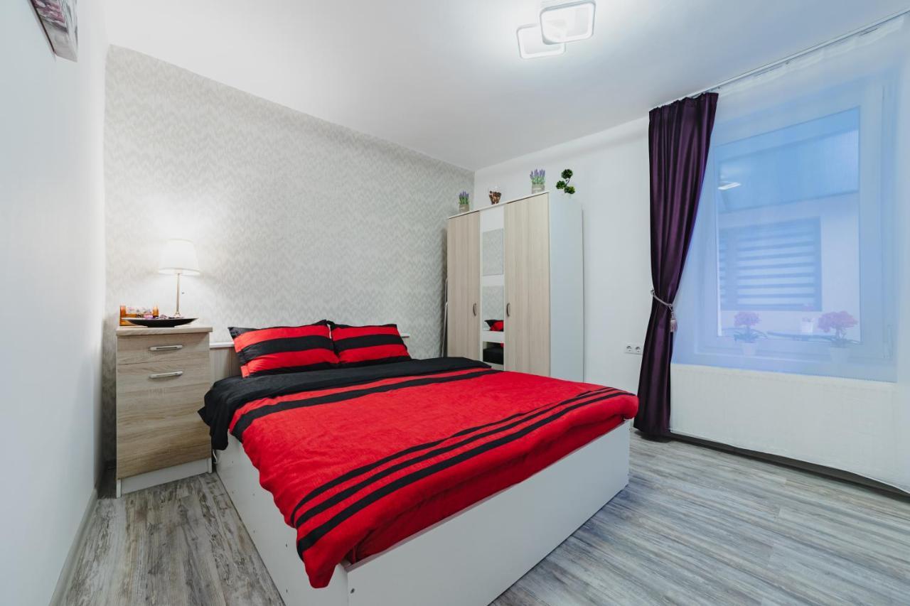 Studio Central Poarta Schei Brașov Exterior foto